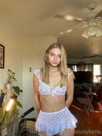 izzybizzybelle