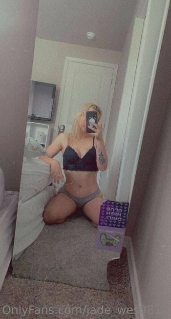 jade_wes9811 Leaked Nude OnlyFans (Photo 8)