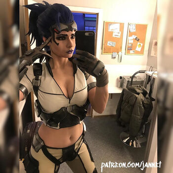 Jannet In Cosplay