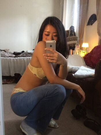 jassmiris Leaked Nude OnlyFans (Photo 1)