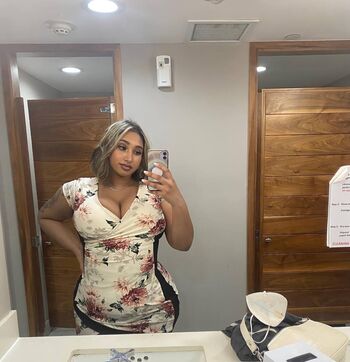 Jeanette Prakash Leaked Nude OnlyFans (Photo 29)