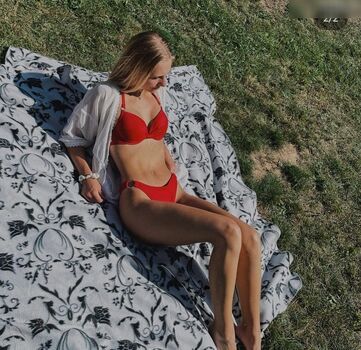 Jellina Wilke Leaked Nude OnlyFans (Photo 12)