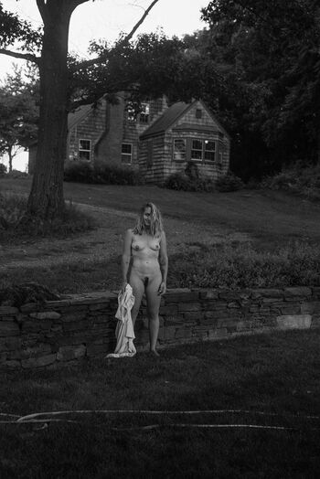 Jemima Kirke Leaked Nude OnlyFans (Photo 3)