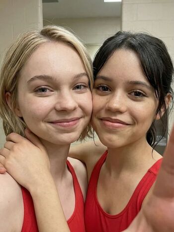 Jenna Ortega Leaked Nude OnlyFans (Photo 845)