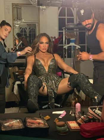 Jennifer Lopez Leaked Nude OnlyFans (Photo 139)