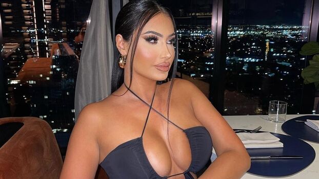 Jessica Foster