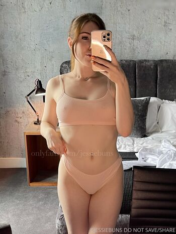 Jessie Buns