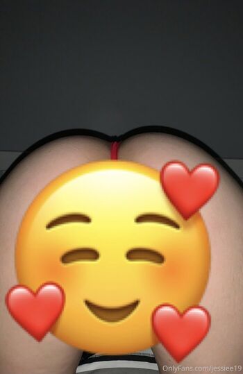 jessiee19 Leaked Nude OnlyFans (Photo 40)