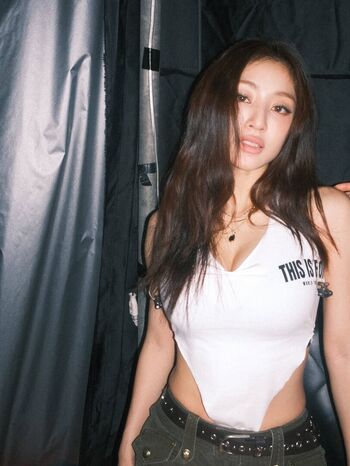 Jihyo Leaked Nude OnlyFans (Photo 66)