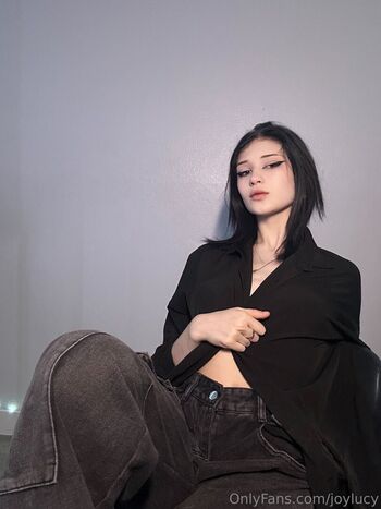 joylucy Leaked Nude OnlyFans (Photo 3)