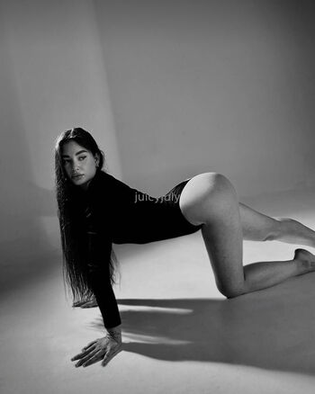 JuicyJuly Leaked Nude OnlyFans (Photo 3)