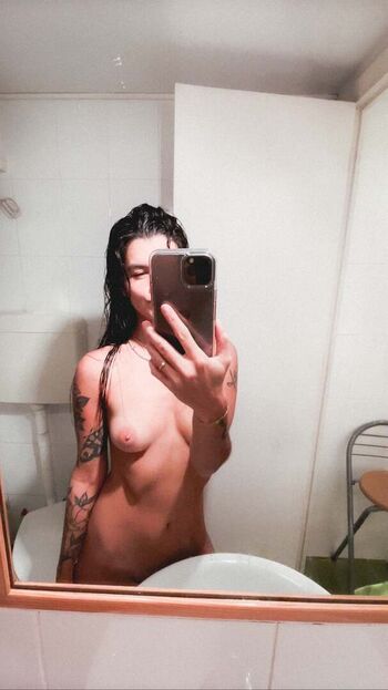 Juju.vibezzz Leaked Nude OnlyFans (Photo 10)