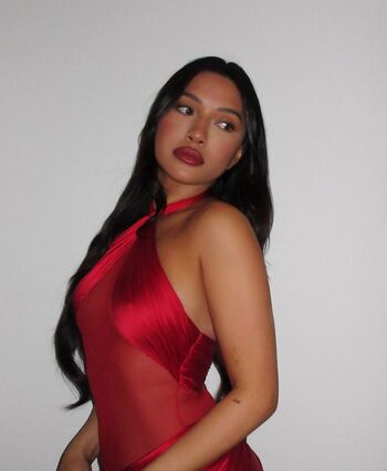Julia Kelly
