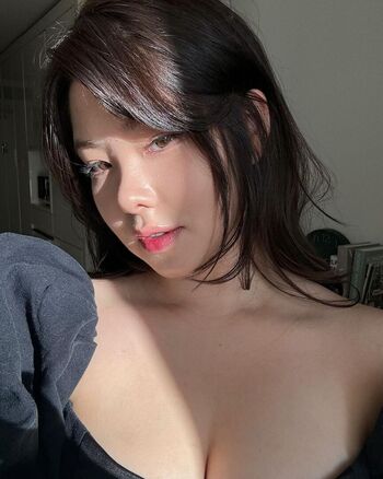 Julia Mayumi Leaked Nude OnlyFans (Photo 1)