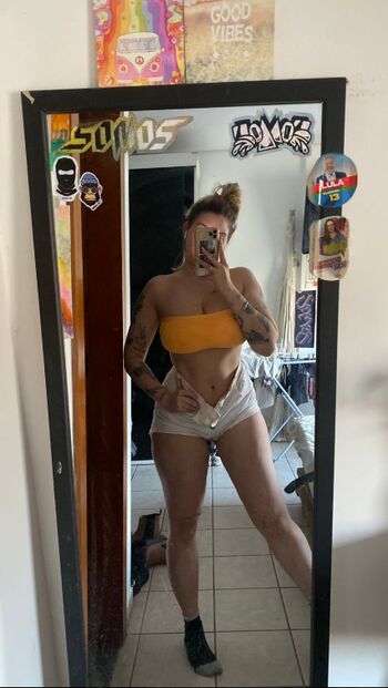 Julia Peituda
