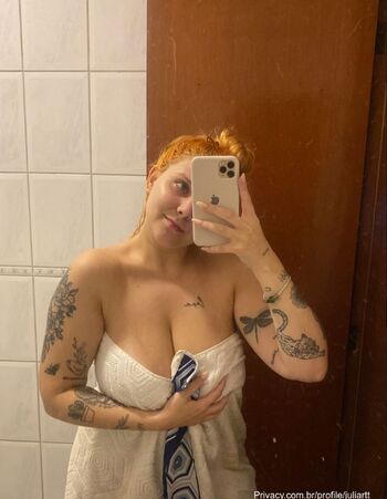 Julia Peituda