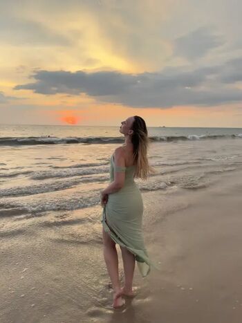 Julia Shnur Leaked Nude OnlyFans (Photo 1)