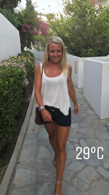 Julia Simic Leaked Nude OnlyFans (Photo 29)