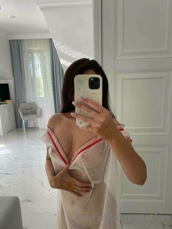 julia1foxx Leaked Nude OnlyFans (Photo 15)