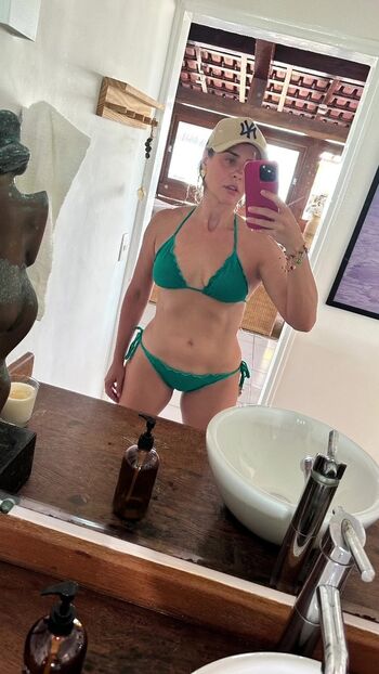 Juliana Silveira Leaked Nude OnlyFans (Photo 20)
