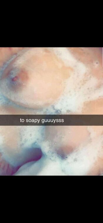 Julie blood Leaked Nude OnlyFans (Photo 3)
