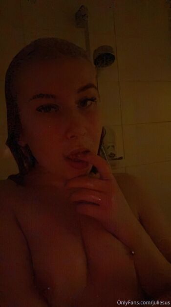 Juliesus Leaked Nude OnlyFans (Photo 2)