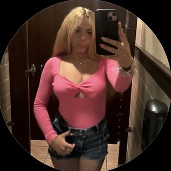 julievelazq Leaked Nude OnlyFans (Photo 6)