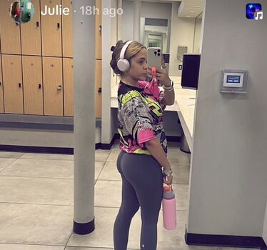 julievelazq Leaked Nude OnlyFans (Photo 7)