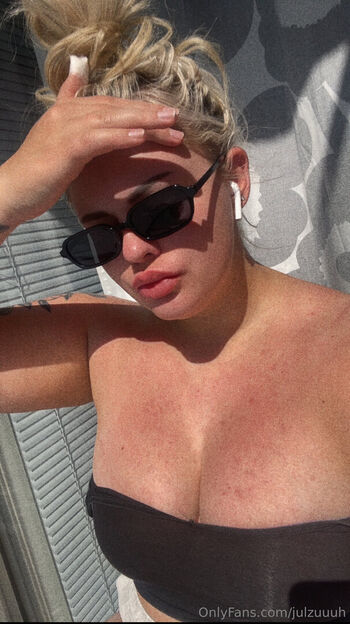 julzuuuh Leaked Nude OnlyFans (Photo 5)
