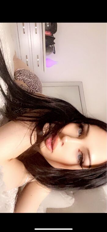 kacimills Leaked Nude OnlyFans (Photo 10)