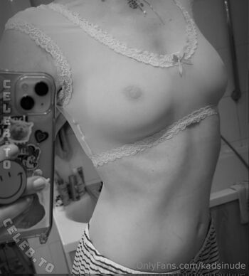 Kadsinude Leaked Nude OnlyFans (Photo 7)