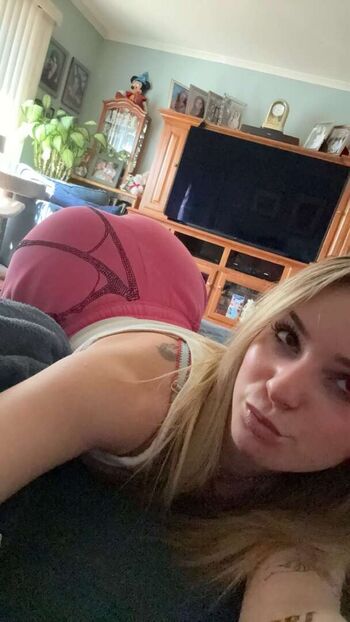 Kaitlyn Krems