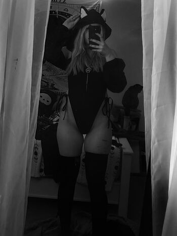 kaitzey Leaked Nude OnlyFans (Photo 1)