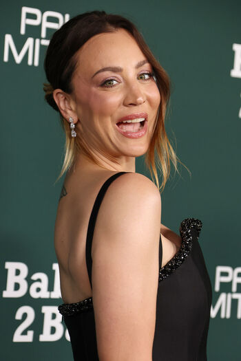 Kaley Cuoco Leaked Nude OnlyFans (Photo 483)
