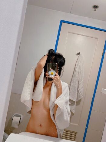 Kanojowa_uwu Leaked Nude OnlyFans (Photo 16)