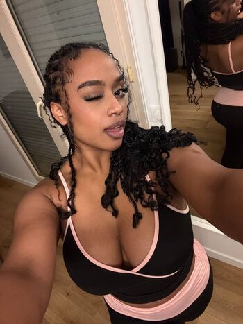 Karabaae Leaked Nude OnlyFans (Photo 14)