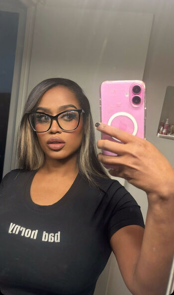 Karabaae Leaked Nude OnlyFans (Photo 23)