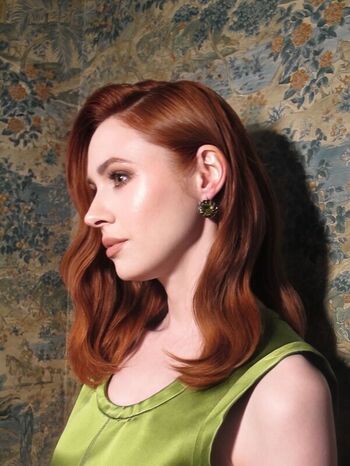 Karen Gillan Leaked Nude OnlyFans (Photo 328)
