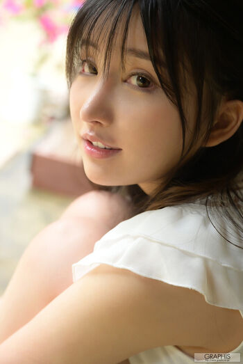Karen Yuzuriha