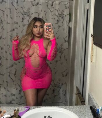 karenmamasita Leaked Nude OnlyFans (Photo 13)