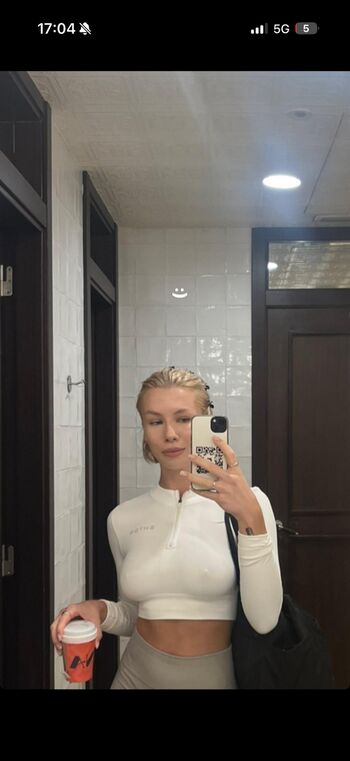 karinamucha Leaked Nude OnlyFans (Photo 1)