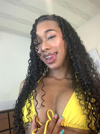 karymoon Leaked Nude OnlyFans (Photo 1)