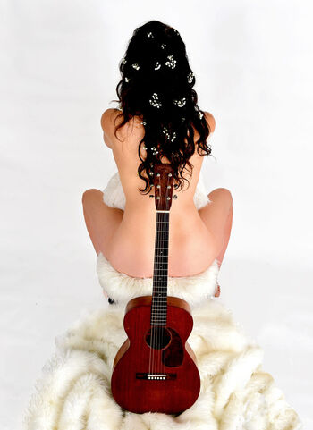 Kate Bush Leaked Nude OnlyFans (Photo 22)