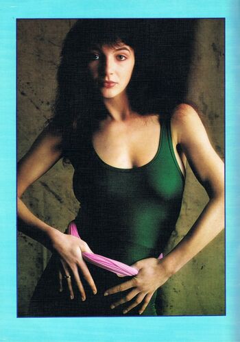 Kate Bush Leaked Nude OnlyFans (Photo 24)