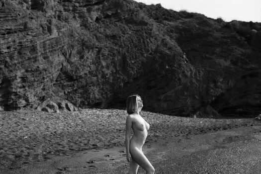 Katline Roddes Leaked Nude OnlyFans (Photo 11)