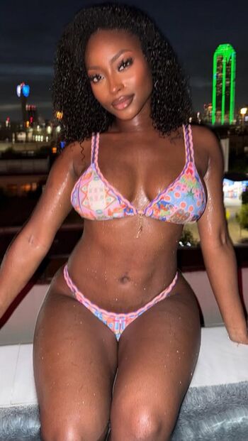 Kay Kay Gray Leaked Nude OnlyFans (Photo 21)