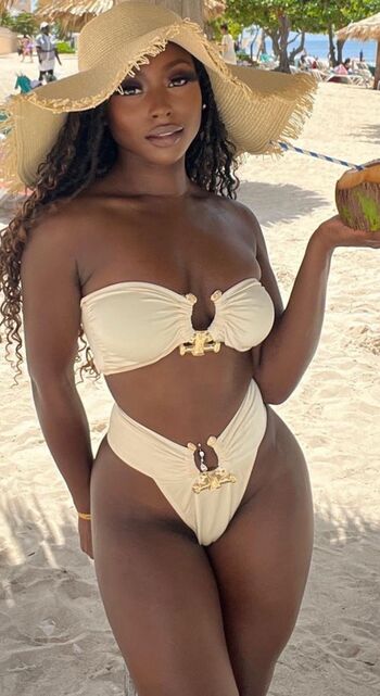 Kay Kay Gray Leaked Nude OnlyFans (Photo 27)