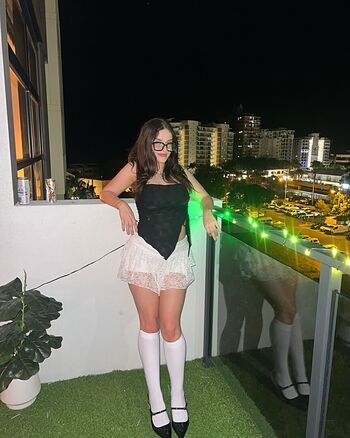 Kayla Oxley Leaked Nude OnlyFans (Photo 1)