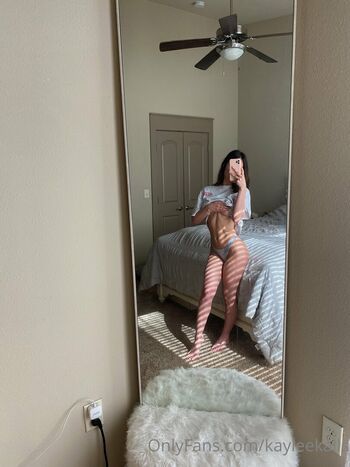 Kaylee Kails Leaked Nude OnlyFans (Photo 28)