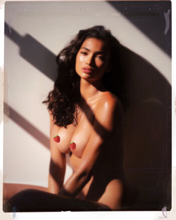 Kelly Gale